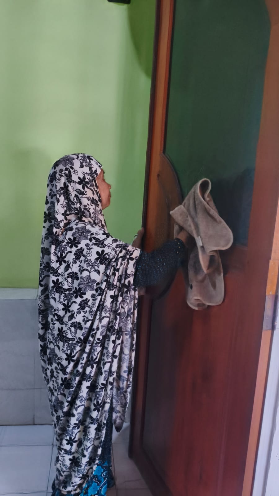 Gerakan Bersih-Bersih Masjid di Masjid Amanah Mukmin / Sungai Kayu Ara, Kecamatan Sungai Apit — Aksi BKMT Masjid Amanah Mukmin Sungai Kayu Ara