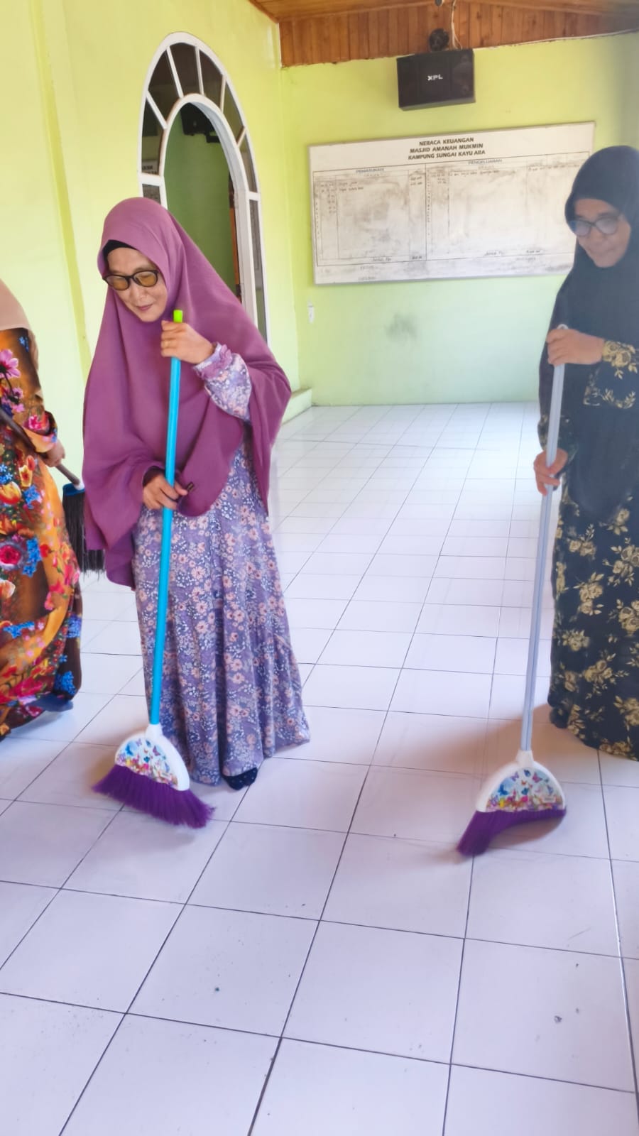 Dokumentasi kegiatan Bersih rumah ibadah Masjid Amanah Mukmin Sungai Kayu Ara Kecamatan Sungai Apit Kabupaten Siak 2026