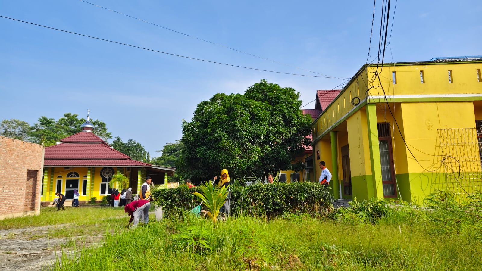 Dokumentasi kegiatan GEBER MAS MUSHALLA MIFTAHUNNAJAH KANTOR KEMENTERIAN AGAMA KABUPATEN SIAK DALAM RANGKA MENYAMBUT HUT RI KE 81
