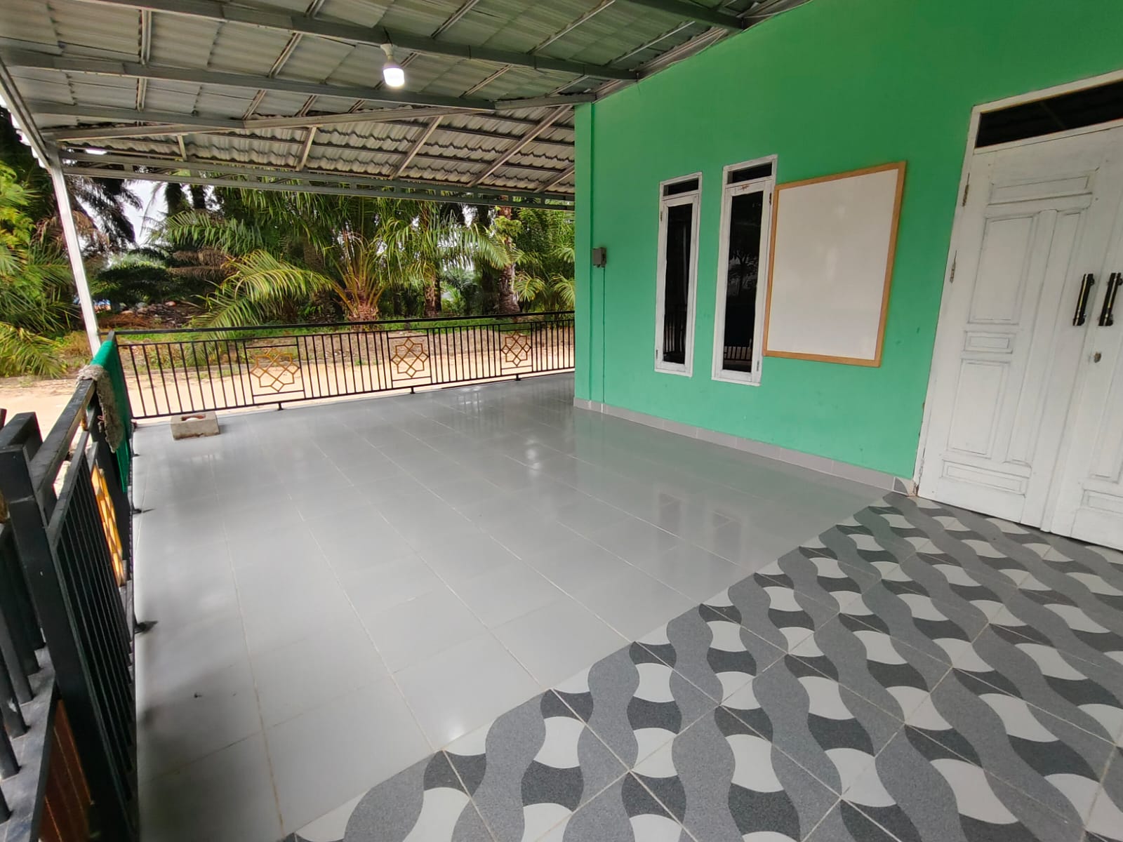 Gerakan Bersih-Bersih Masjid di Mushollah Al-Islah, Kecamatan Kandis — Aksi Kiki Sukarwani sebagai Penyuluh Agama dan Masyarakat
