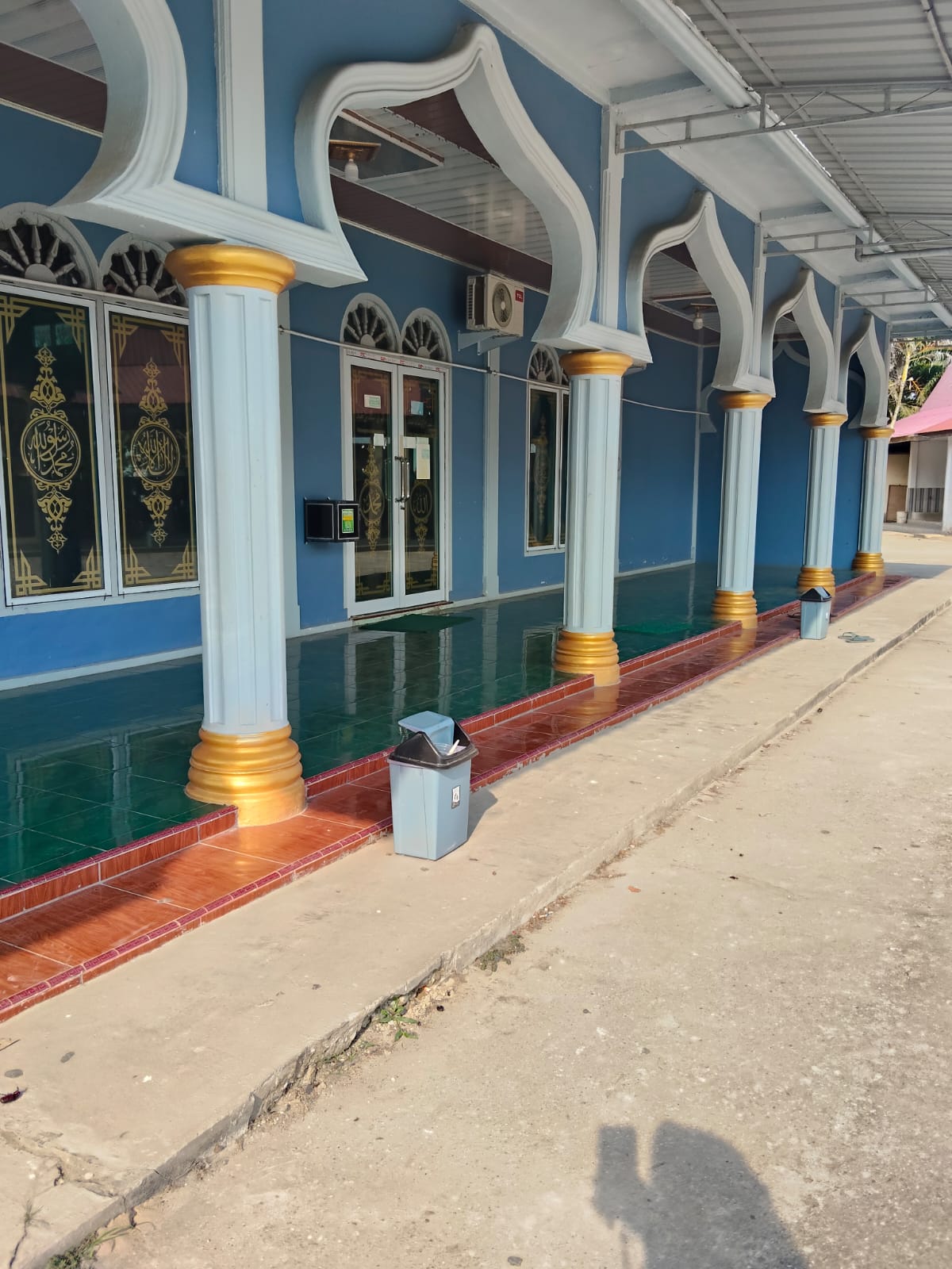 Dokumentasi kegiatan GERAKAN BERSIH MESJID MUHAJIRIN
