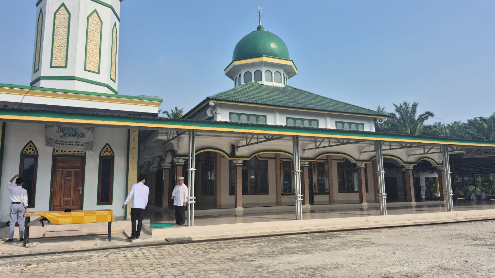 Dokumentasi kegiatan GERAK BERSIH-BERSIH MASJID DI MASJID NURUL HUDA KECAMATAN KERINCI KANAN