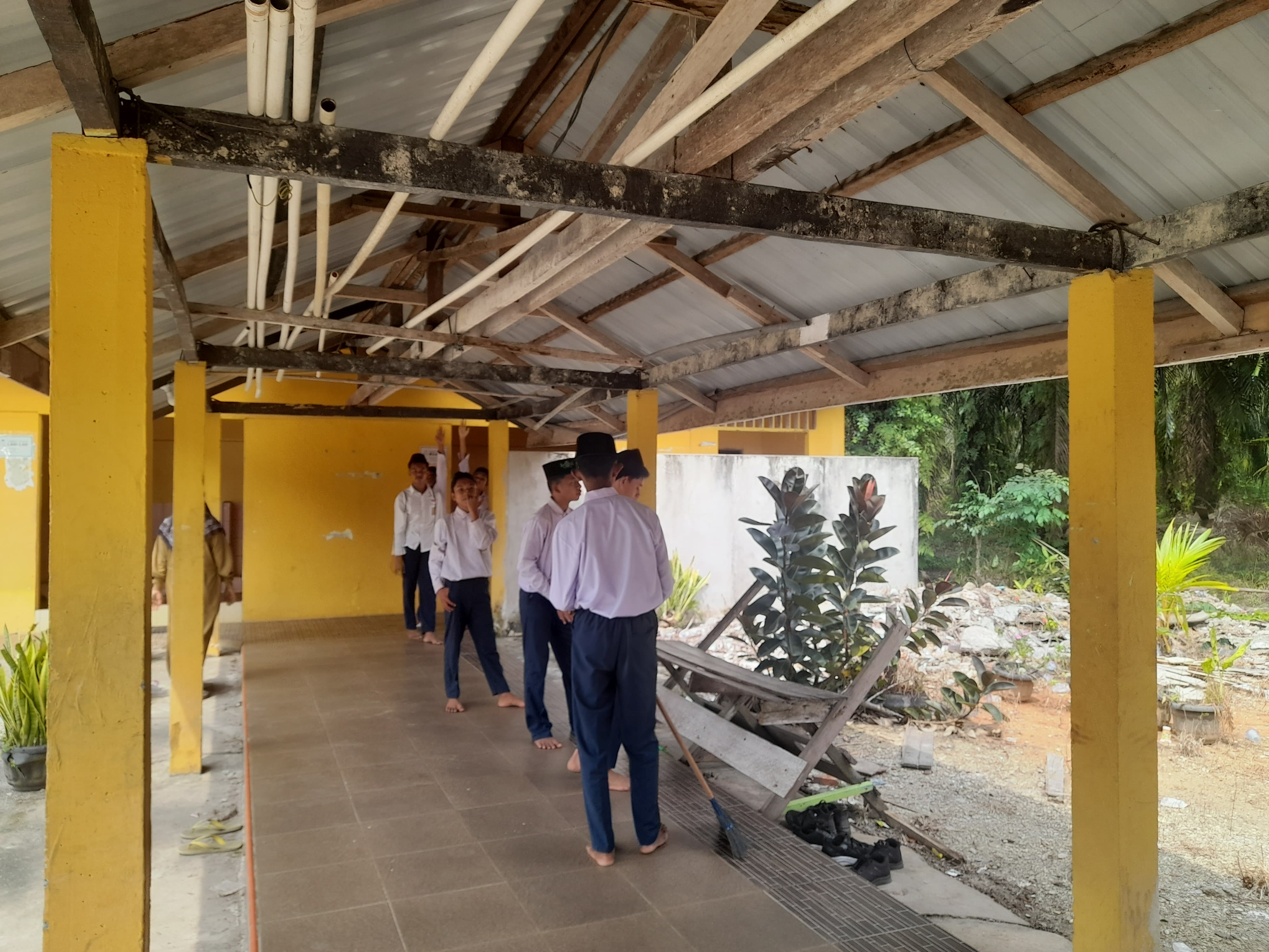 Dokumentasi kegiatan GEBERMAS MTs Nurul Ikhsan Sungai Rawa di Masjid Al Mustaqim Sungai Rawa
