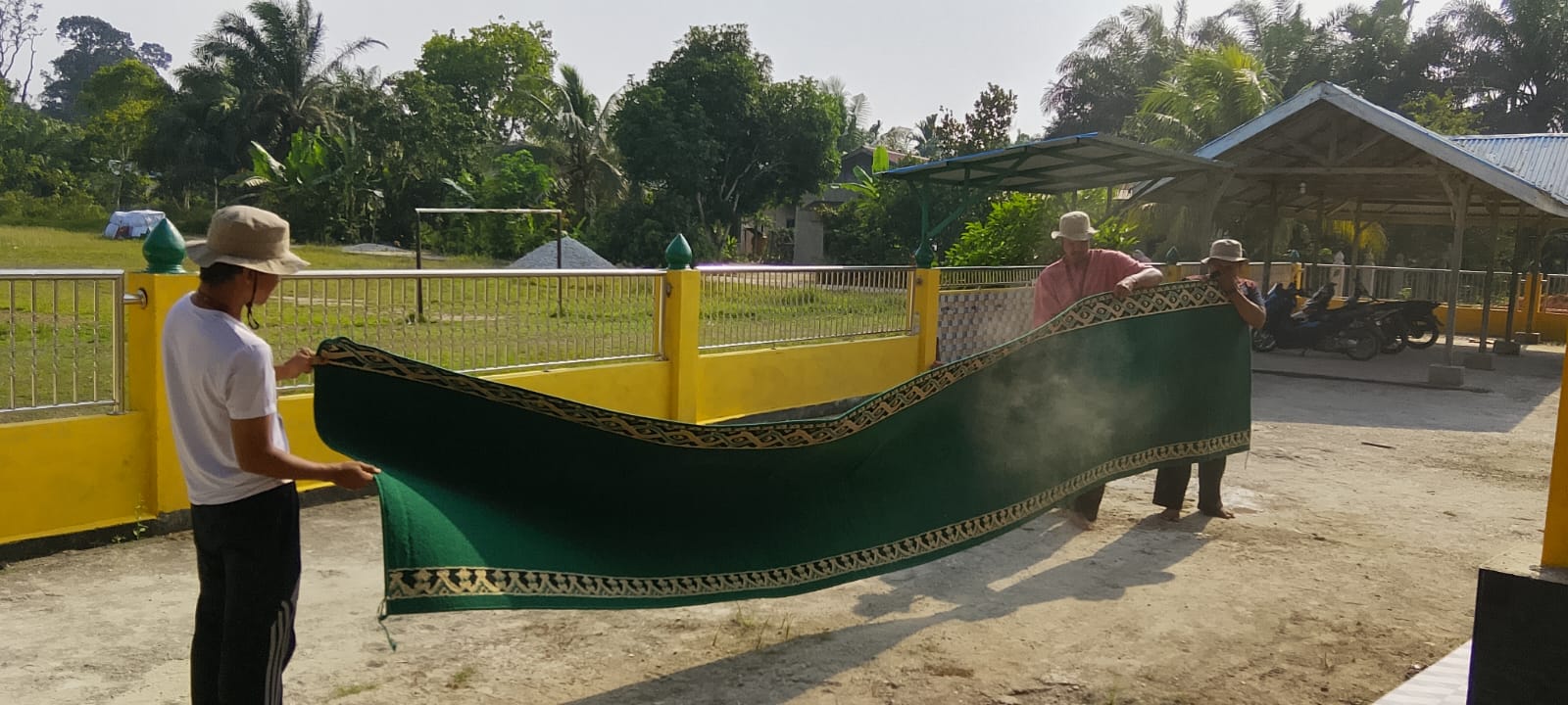 Dokumentasi kegiatan GEBER MAS DALAM RANGKA HUT RI KE-81 DI MASJID ASY-SYUHADA' TAMBAK REJO KEC.MEMPURA KAB.SIAK