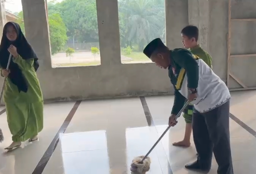 Dokumentasi kegiatan GEBER MTSS NURUL YAKIN DAYUN