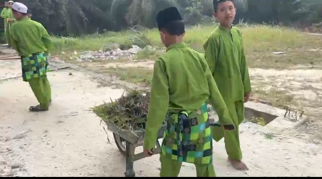 Dokumentasi kegiatan GEBER MTSS NURUL YAKIN DAYUN