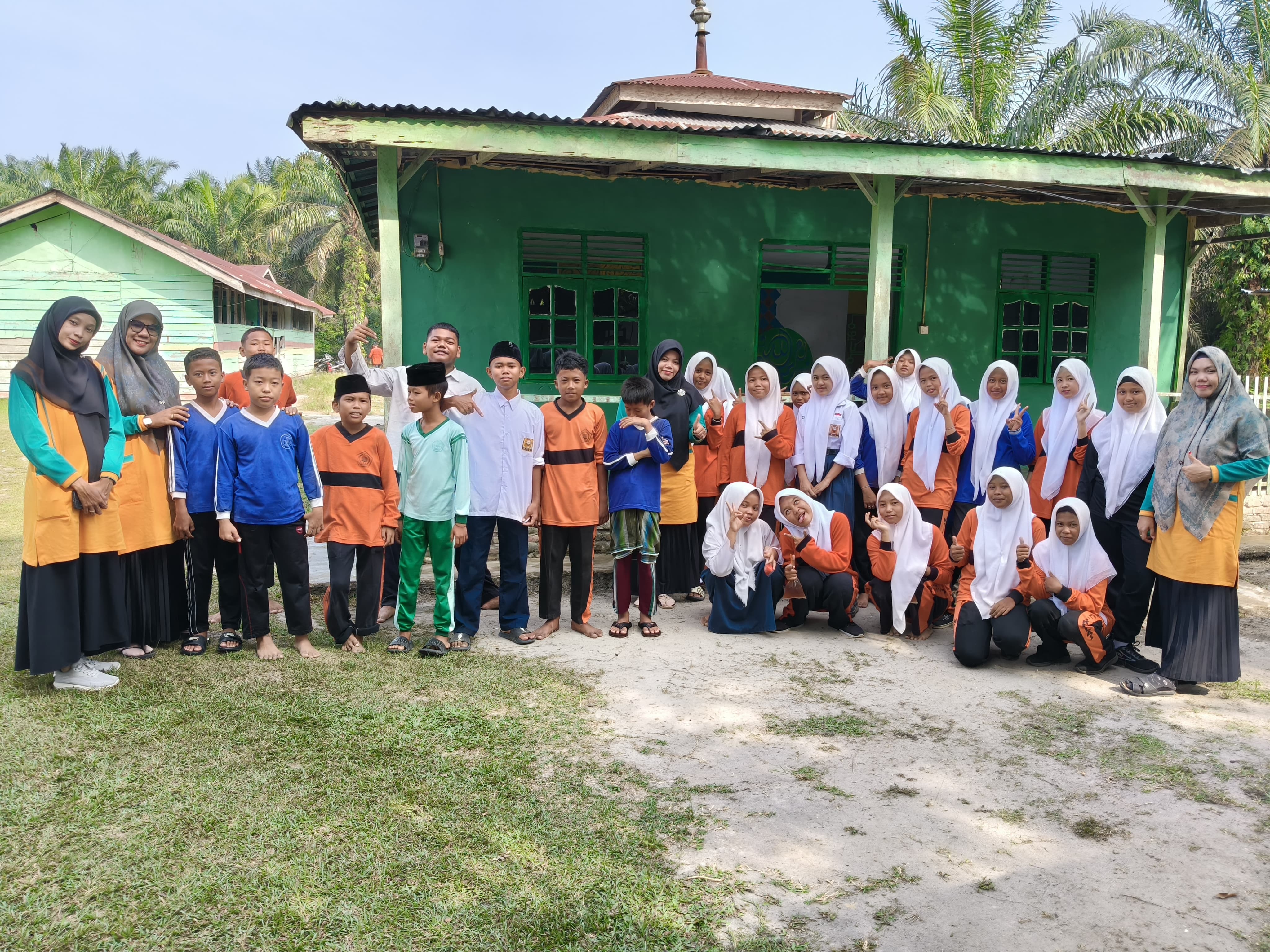 Dokumentasi kegiatan Geber Mas  di Masjid Nur Hidayah Kampung Libo Jaya