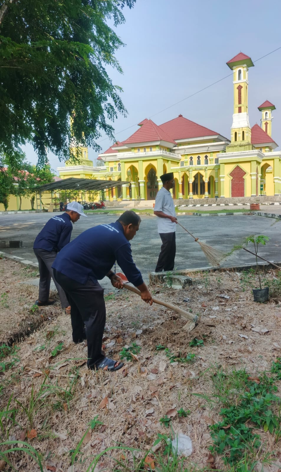 Dokumentasi kegiatan Bersama Menjaga Kebersihan Masjid