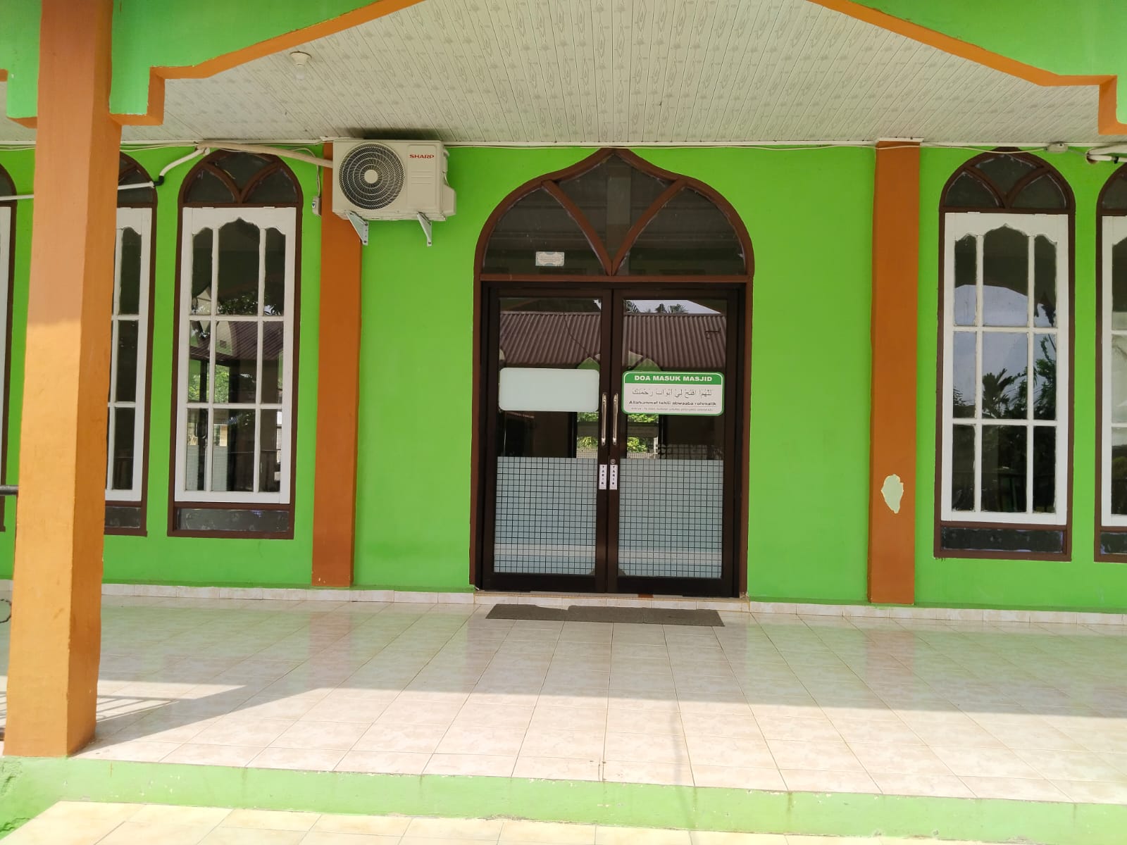 Dokumentasi kegiatan Gerakan Bersih-Bersih Masjid  di Masjid Al-Munawwaroh Kampung Olak Kecamatan Sungai Mandau