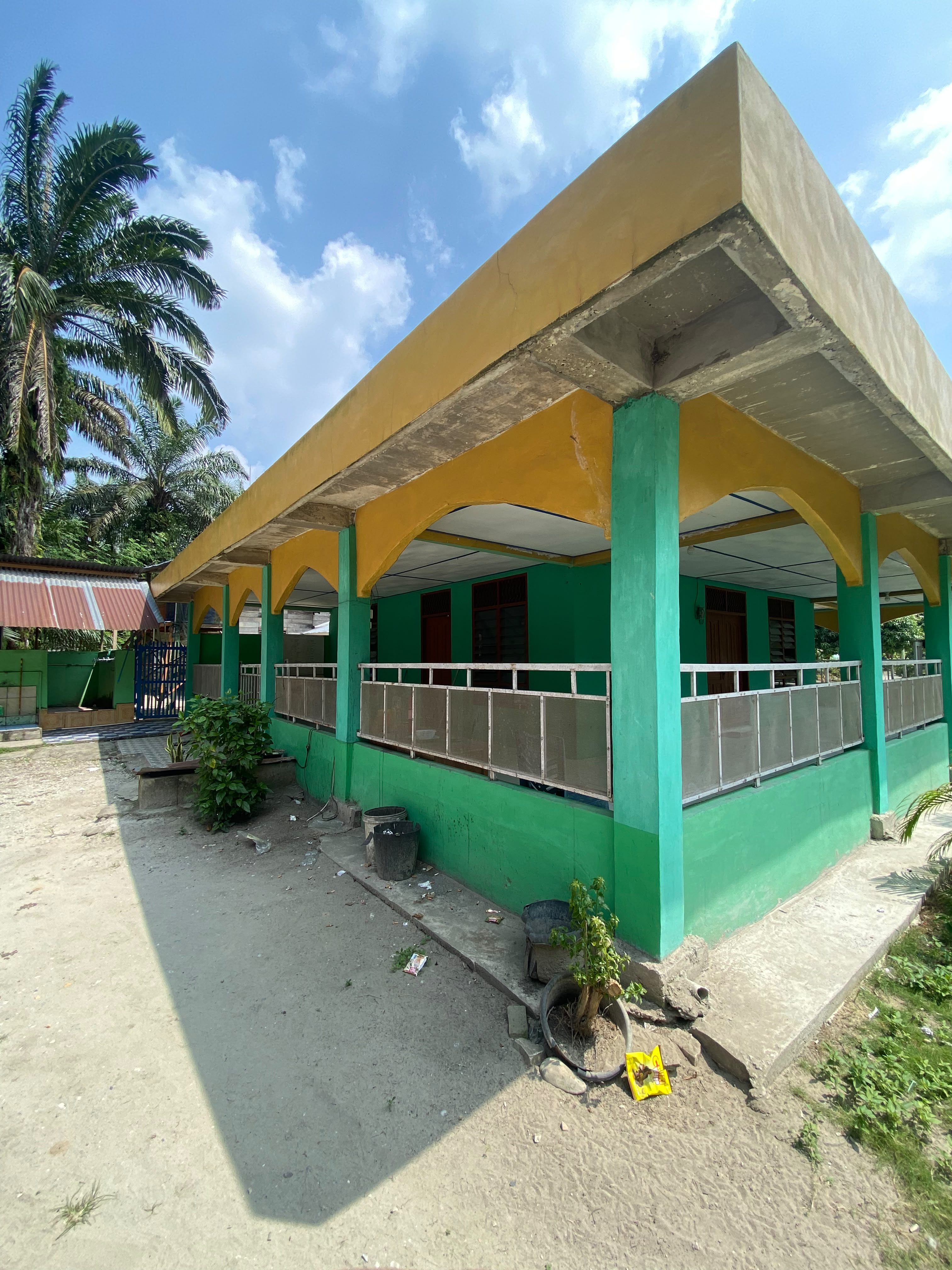 Dokumentasi kegiatan GEBER MAS bersama guru dan siswa MIS AL FURQAN