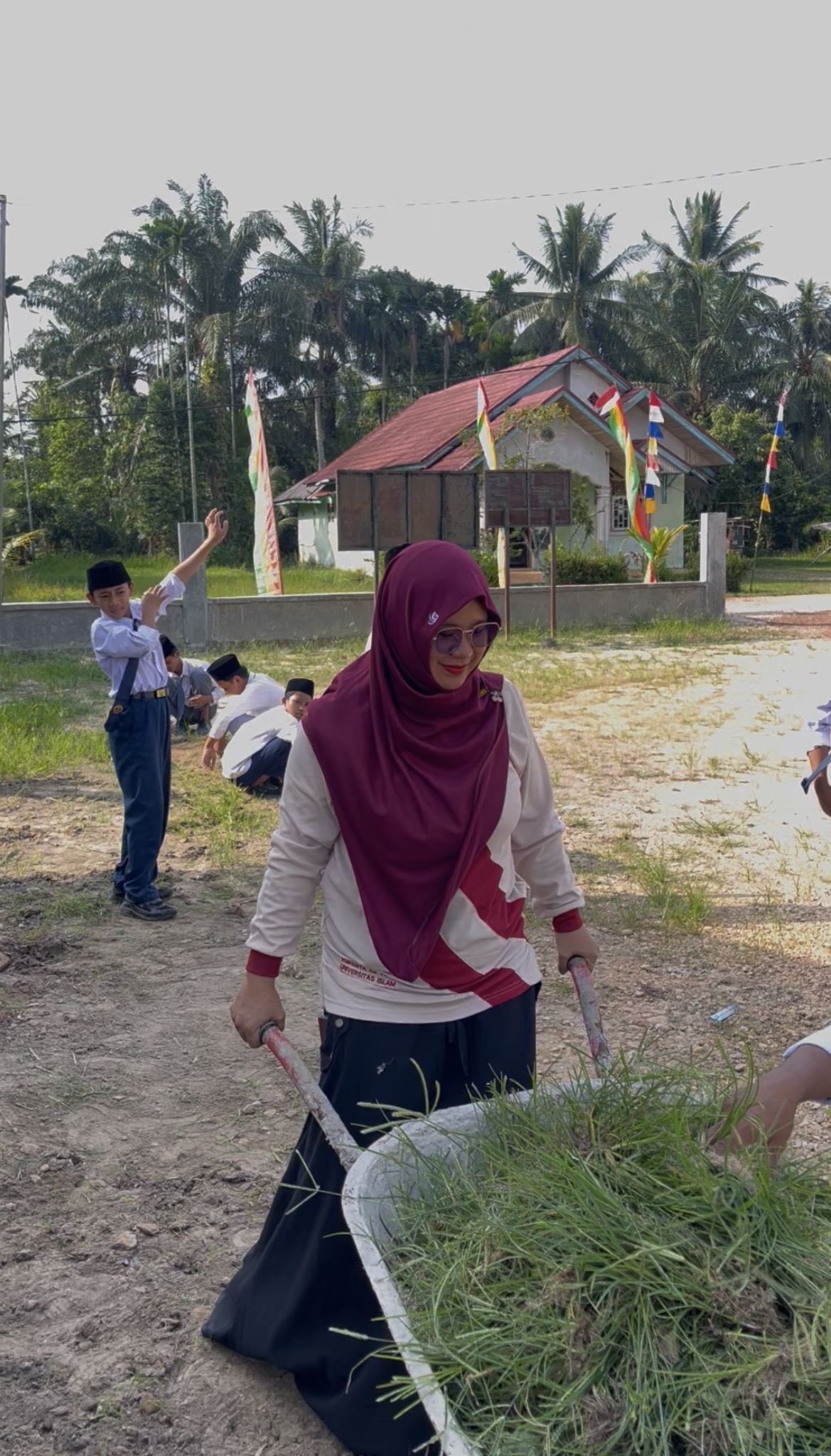 Dokumentasi kegiatan Gerakan Bersih-Bersih Masjid di Masjid Baiturrahim